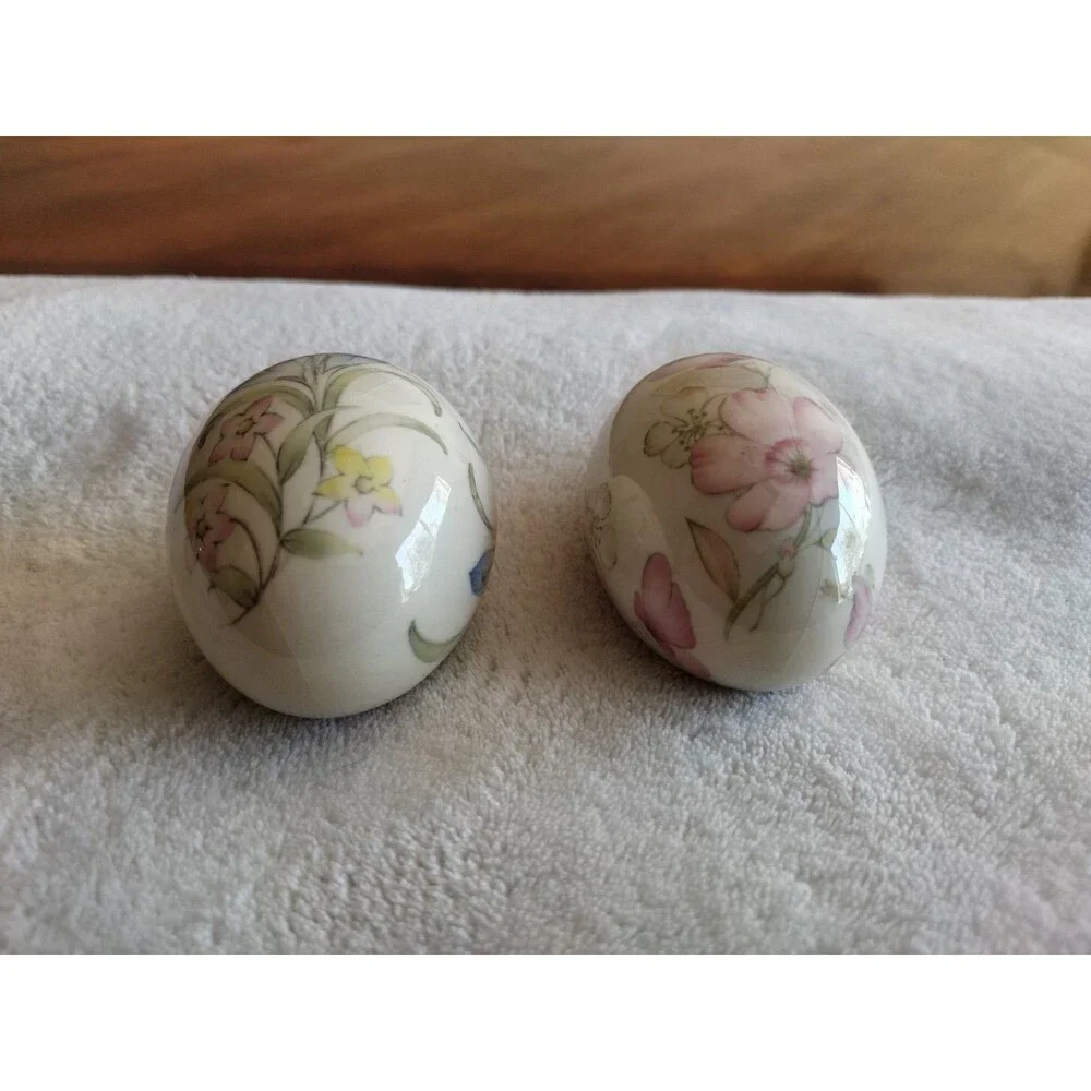 Vintage The Egg Lady Decorative Porcelain Eggs Floral Patterns Spring Easter - Picture 6 of 13